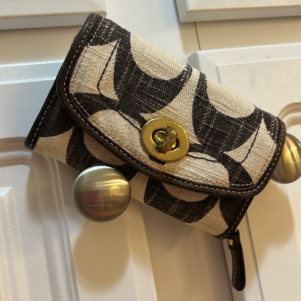 Coach Signature Turnlock Card Case Wallet